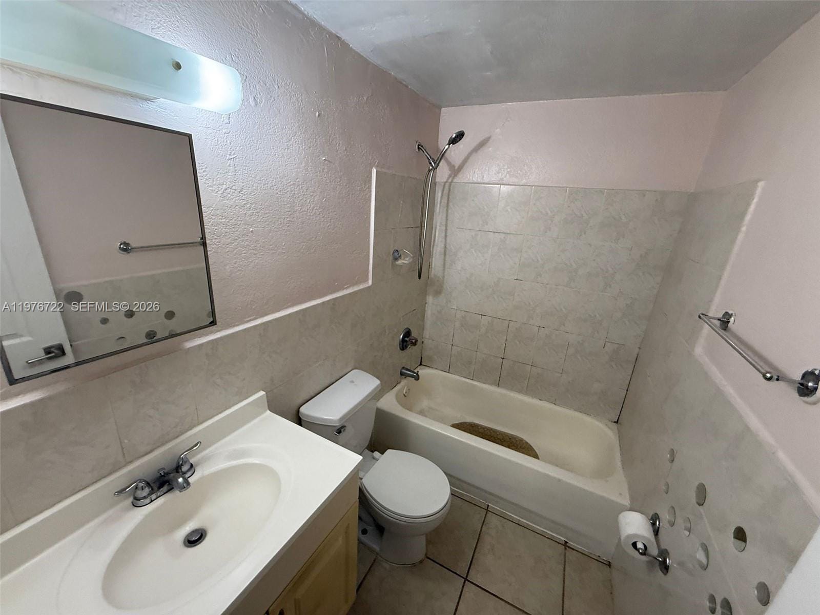 4732 SW 33rd Avenue 103 — photo 6