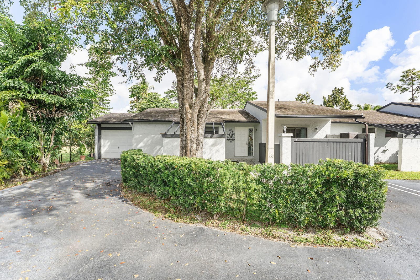 107 Conaskonk Circle, Royal Palm Beach, FL 33411 photo 13