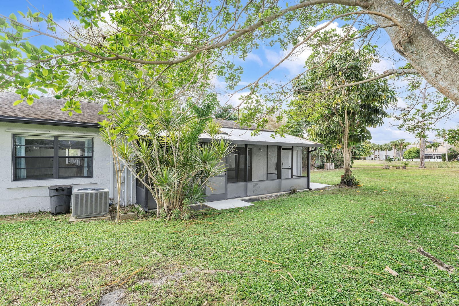 107 Conaskonk Circle, Royal Palm Beach, FL 33411 photo 17