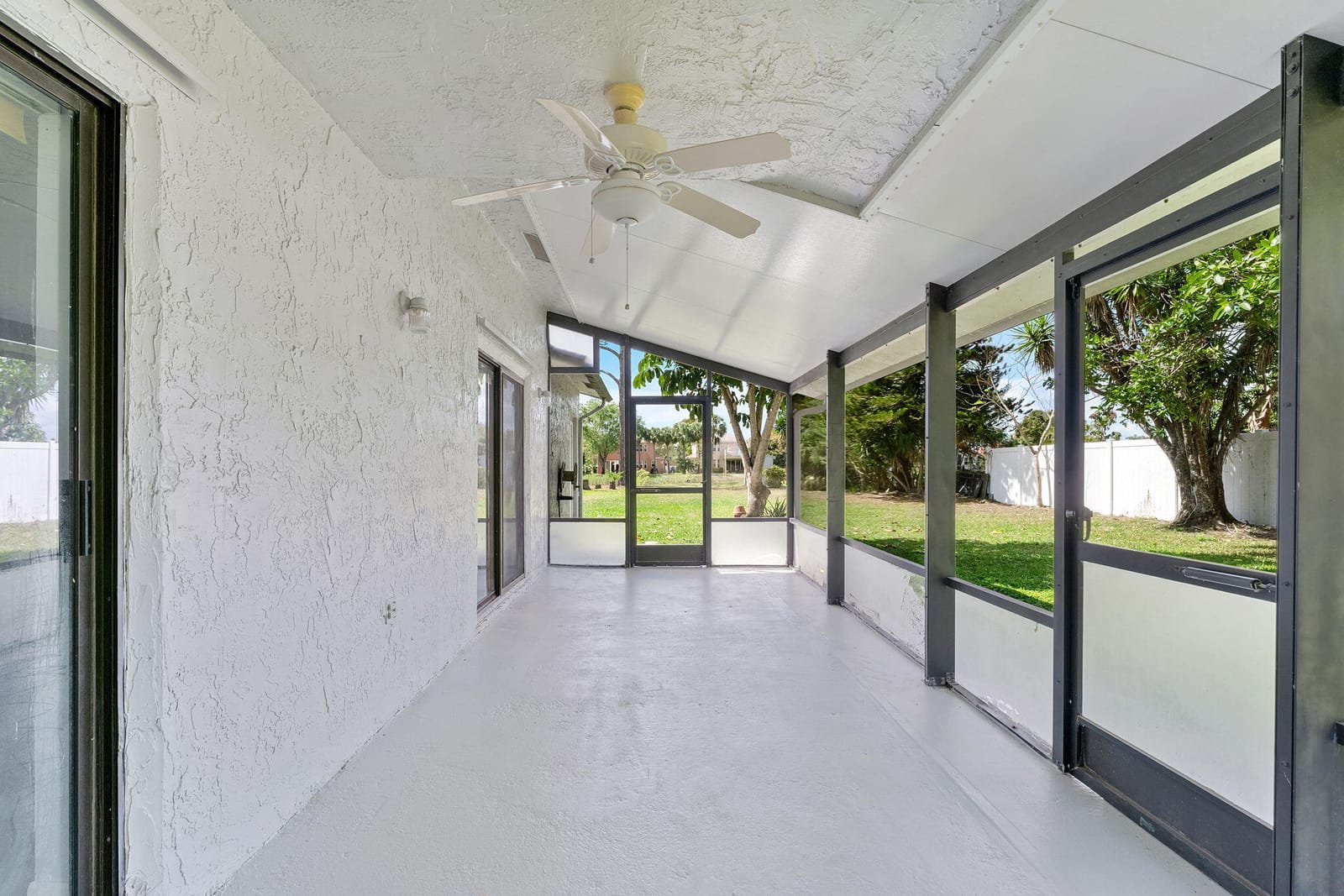 107 Conaskonk Circle, Royal Palm Beach, FL 33411 photo 28