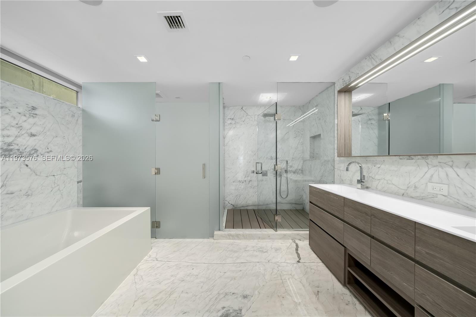 321 Ocean Drive 200 — photo 3
