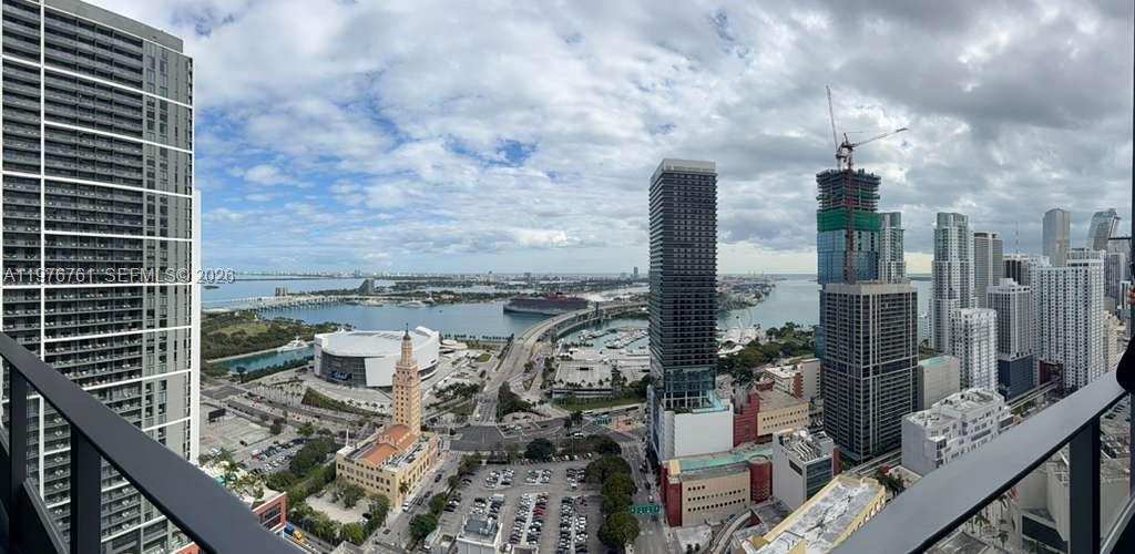 121 NE 5 Street 2811, Miami, FL 33132, Miami