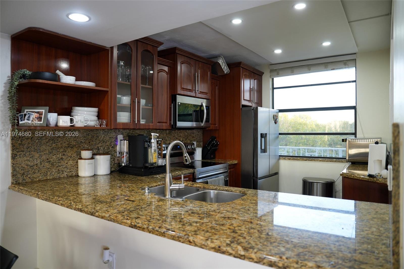 1709 Whitehall Drive 405 — photo 11