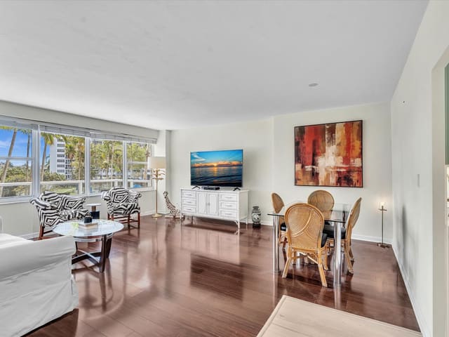 3300 NE 36th Street 220, Coral Ridge Towers East Co Op, Fort Lauderdale, FL
