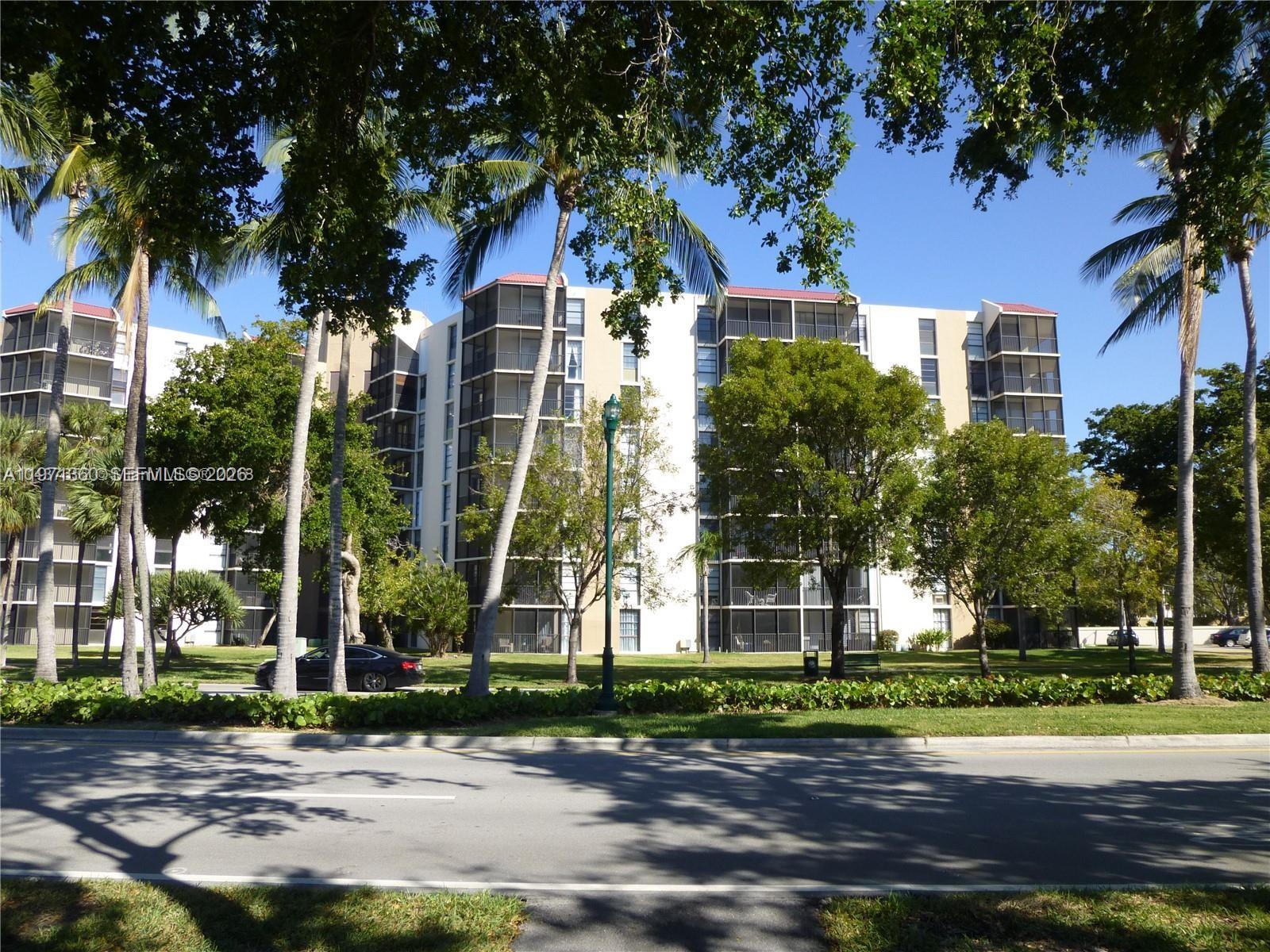 3101 N Country Club Drive 107, Aventura, FL 33180, Aventura