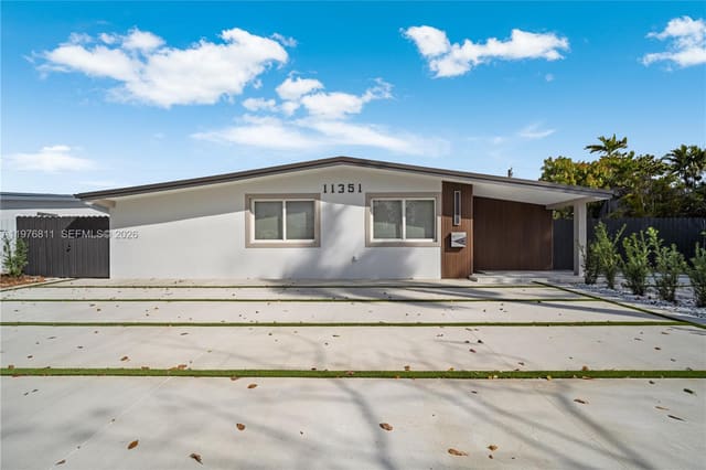 11351 SW 52nd Terrace, sold in Westwood Lake 4th Addn, Miami, FL
