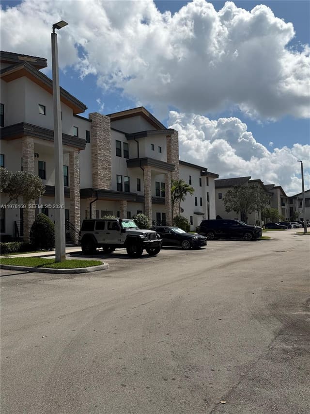 10479 NW 82nd Street 10, sold in Highland At Park Central, Doral, FL