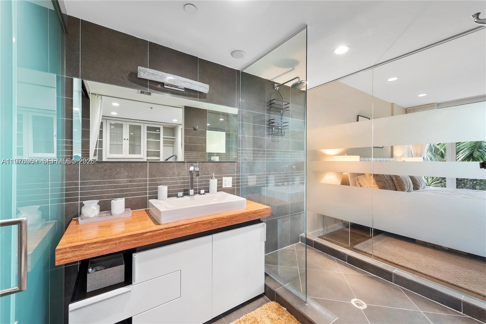 2155 Washington Court 309, Miami Beach, FL 33139 photo 11
