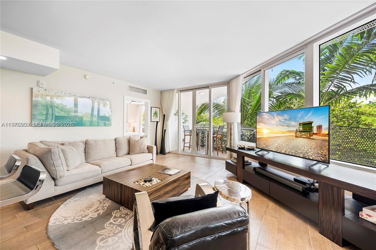 2155 Washington Court 309, Miami Beach, FL 33139 photo 4