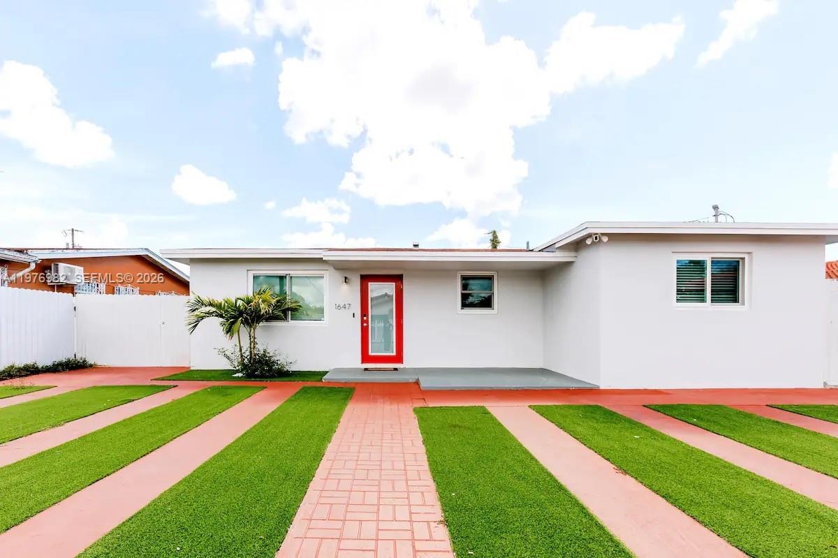 1647 NW 29th Avenue, Miami, FL 33125, Miami