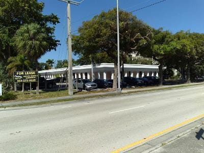 2701 NE 14th St Street — photo 2