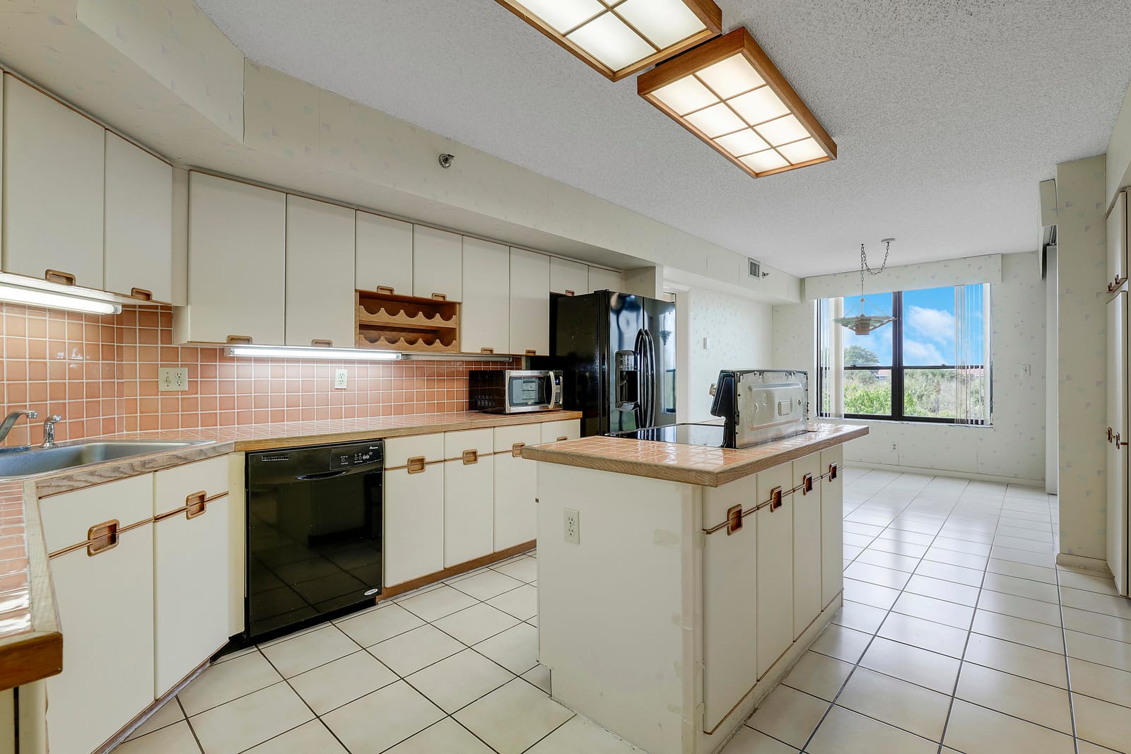 7233 Promenade Drive 401 A — photo 11