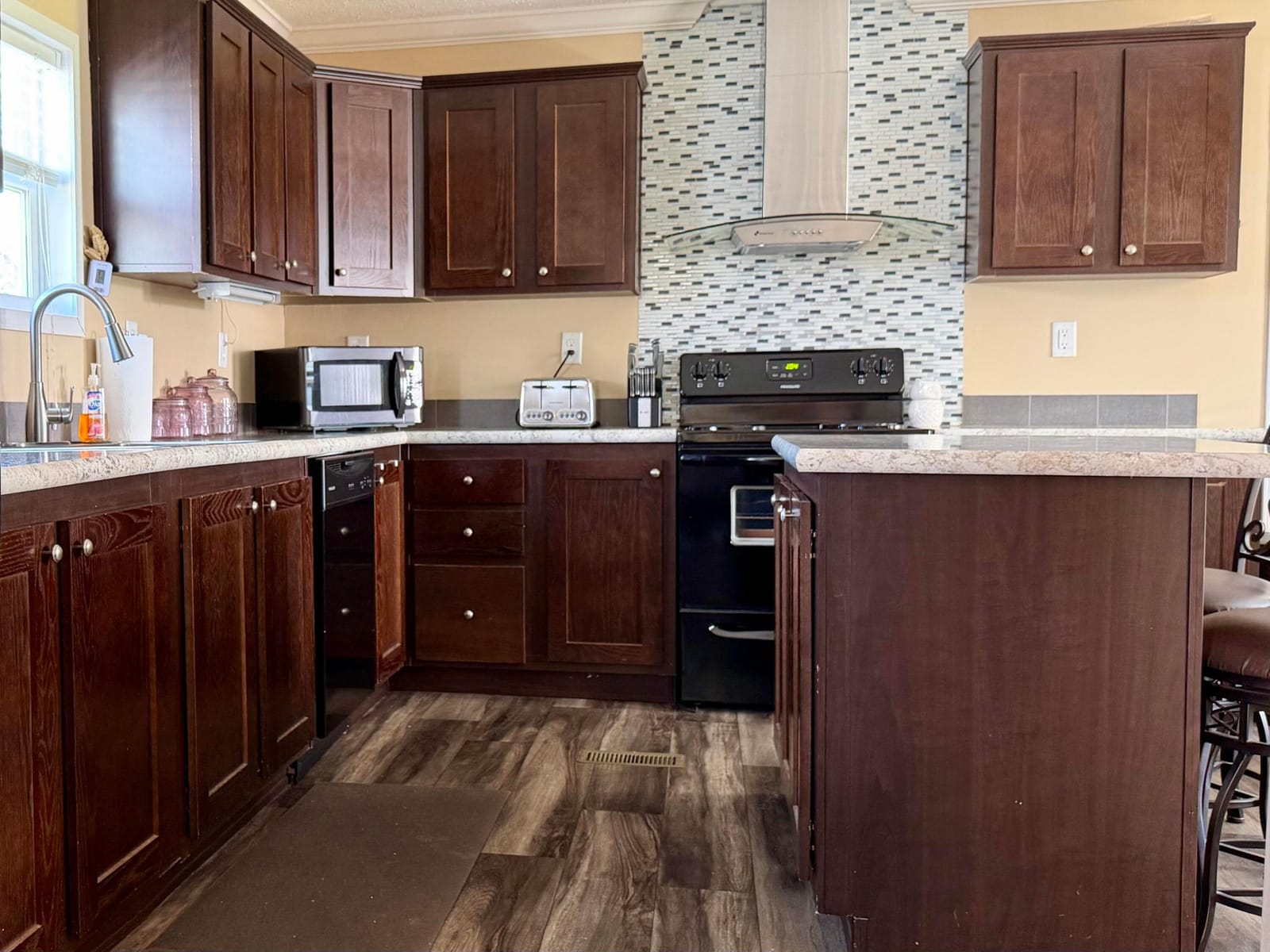 106 Sandhill Boulevard — photo 7