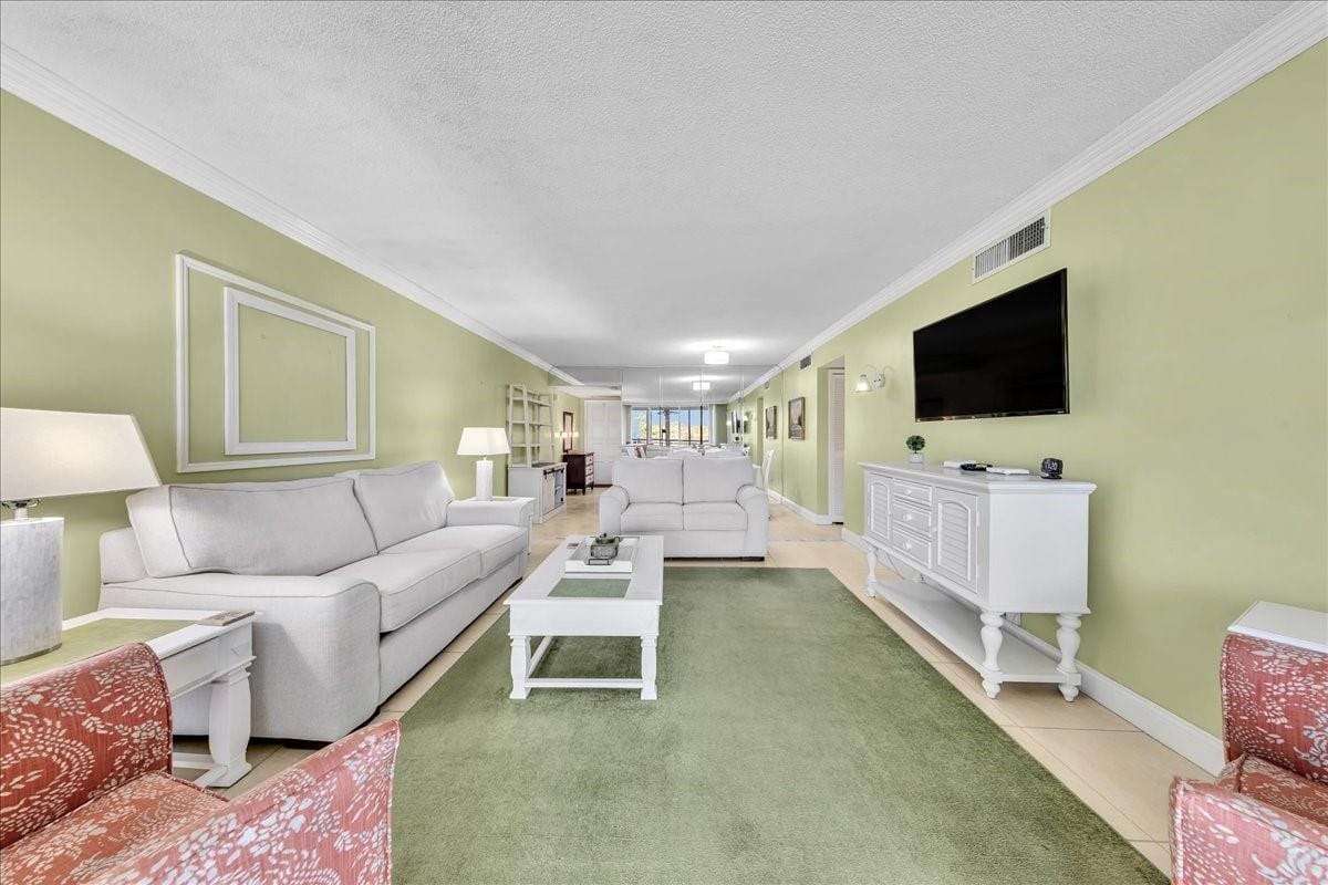 2651 S Course Drive Apt 302, Pompano Beach, FL 33069