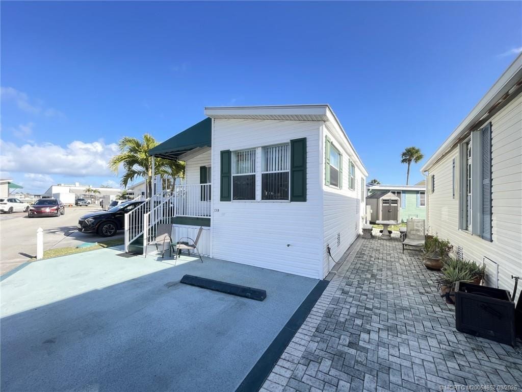 1318 Nettles Boulevard, Jensen Beach, FL 34957 photo 3