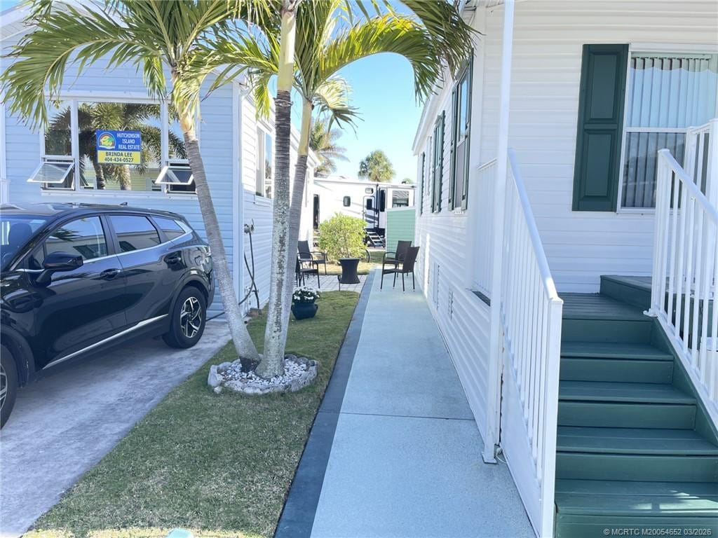 1318 Nettles Boulevard, Jensen Beach, FL 34957 photo 5
