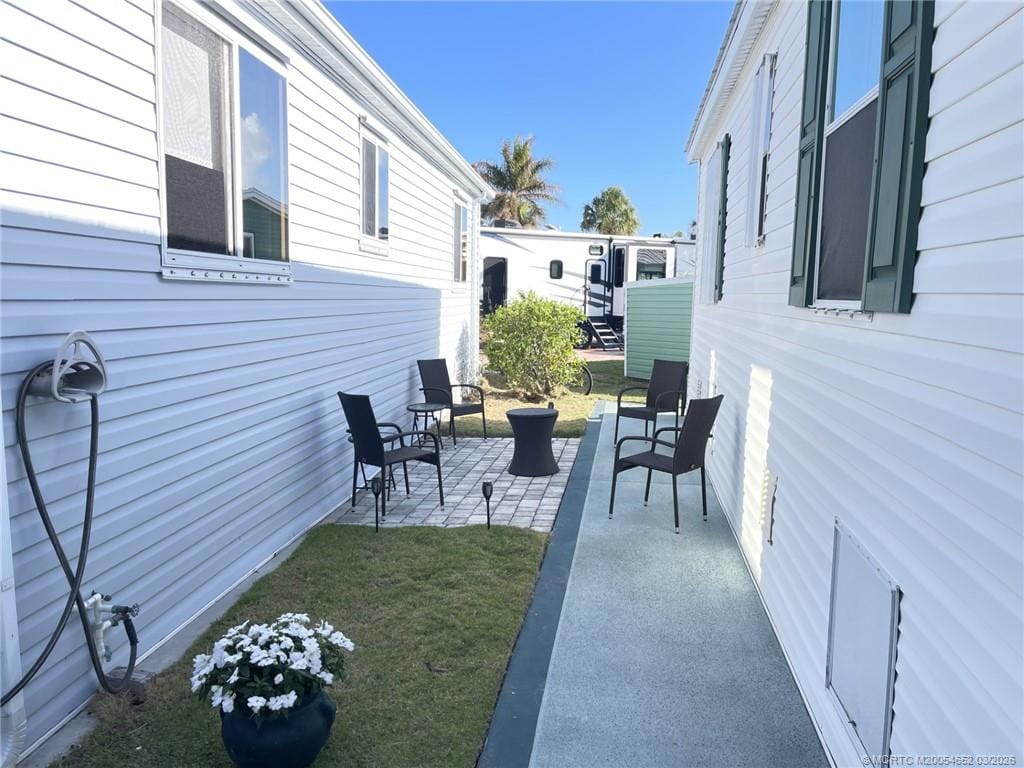 1318 Nettles Boulevard, Jensen Beach, FL 34957 photo 6