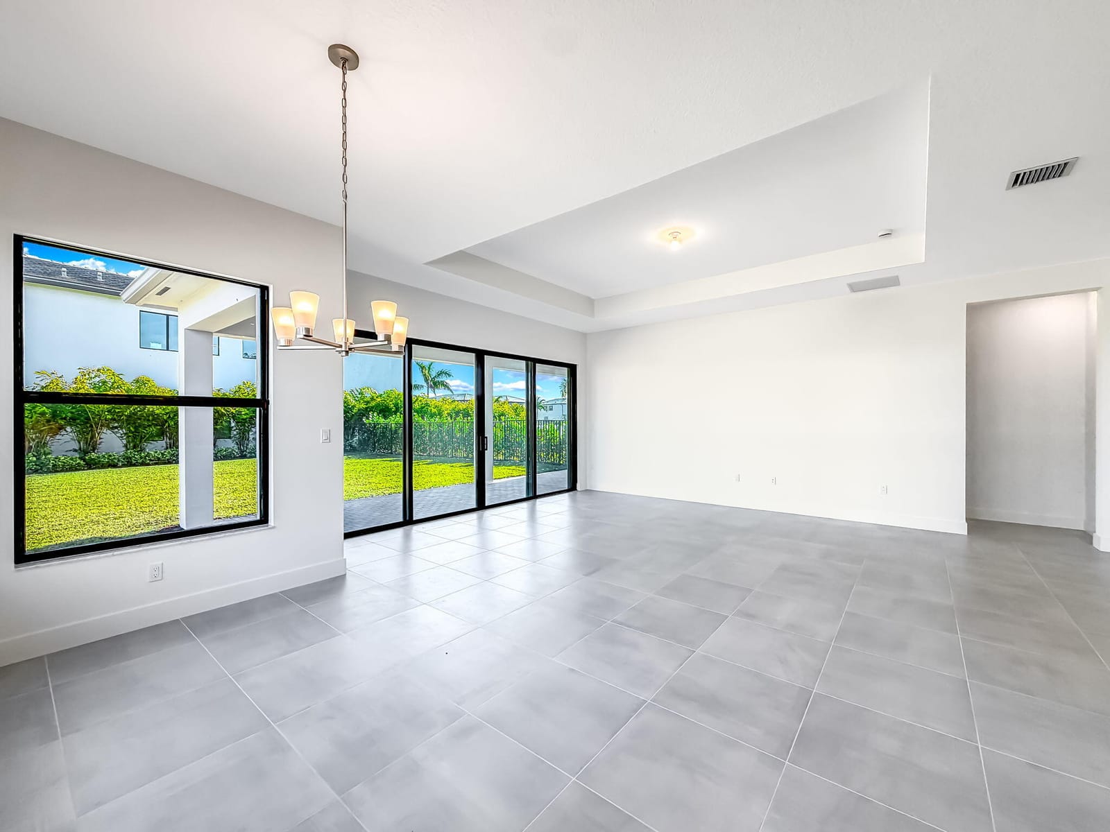 8286 Fishers Island Way — photo 11