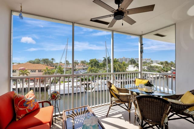 1332 Bayview Drive 402, sold in Hawthorne Bay, Fort Lauderdale, FL