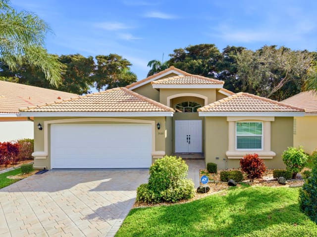 7420 Lugano Drive, Boynton Beach, FL 33437