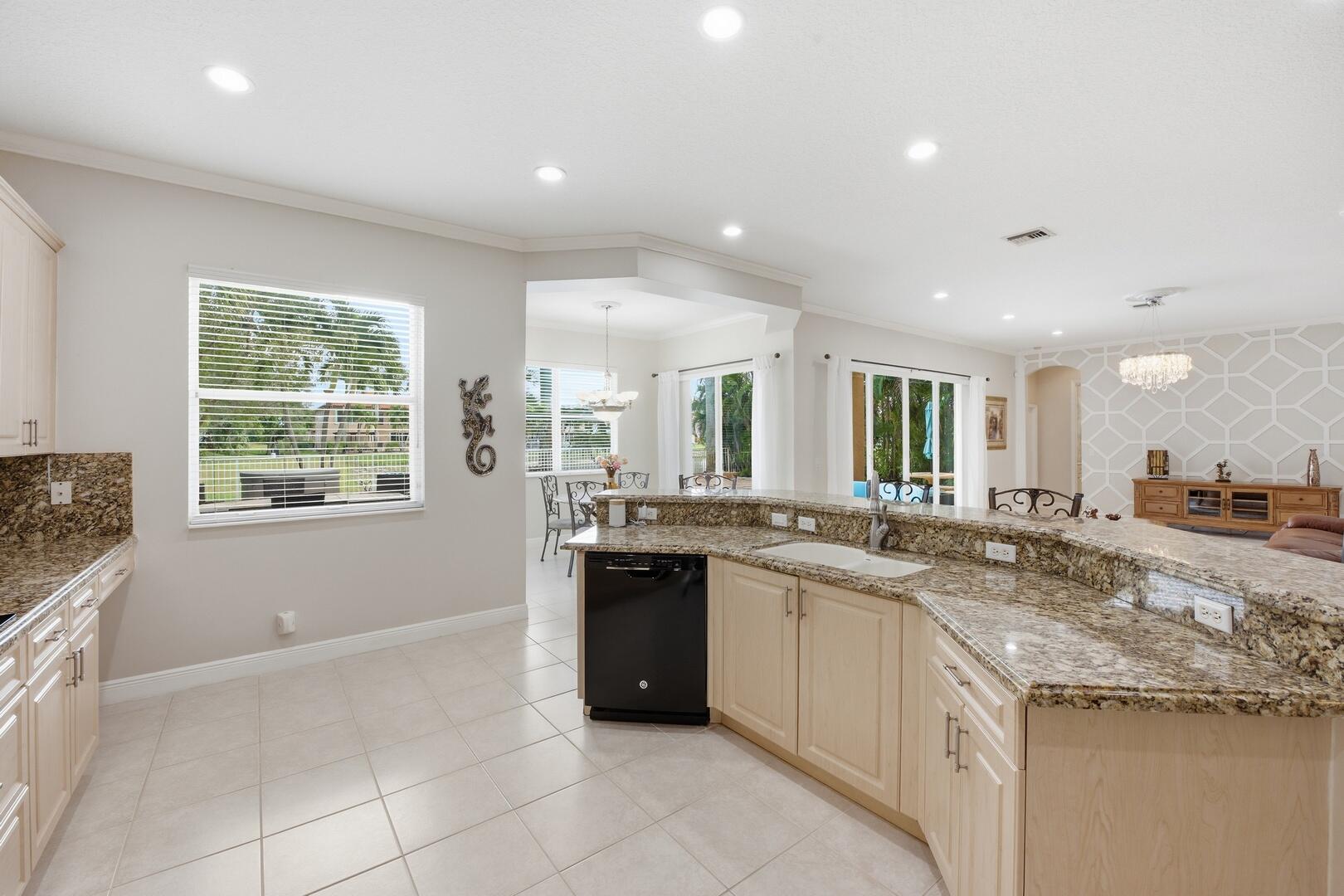 7346 Denicola Lane — photo 12