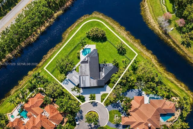 3560 Paddock Road, Weston, FL 33331