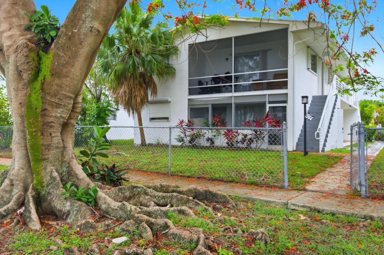 1964 NE 172nd Street 5, North Miami Beach, FL 33162, North Miami Beach