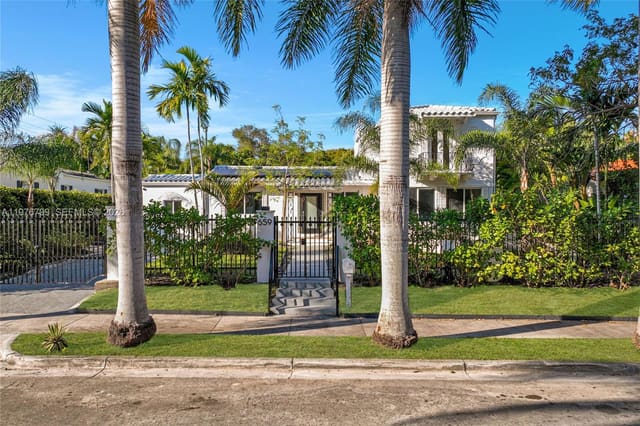 659 NE 73rd Street, Miami, FL 33138