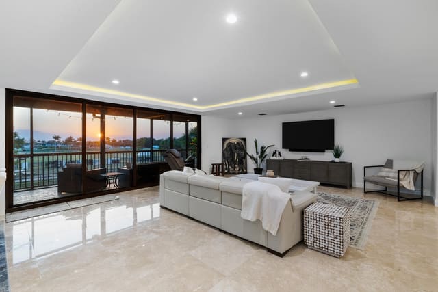 2785 Polo Island Drive J301, Wellington, FL 33414
