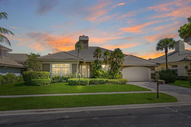 13475 William Myers Court, sold in Crystal Pointe, Palm Beach Gardens, FL