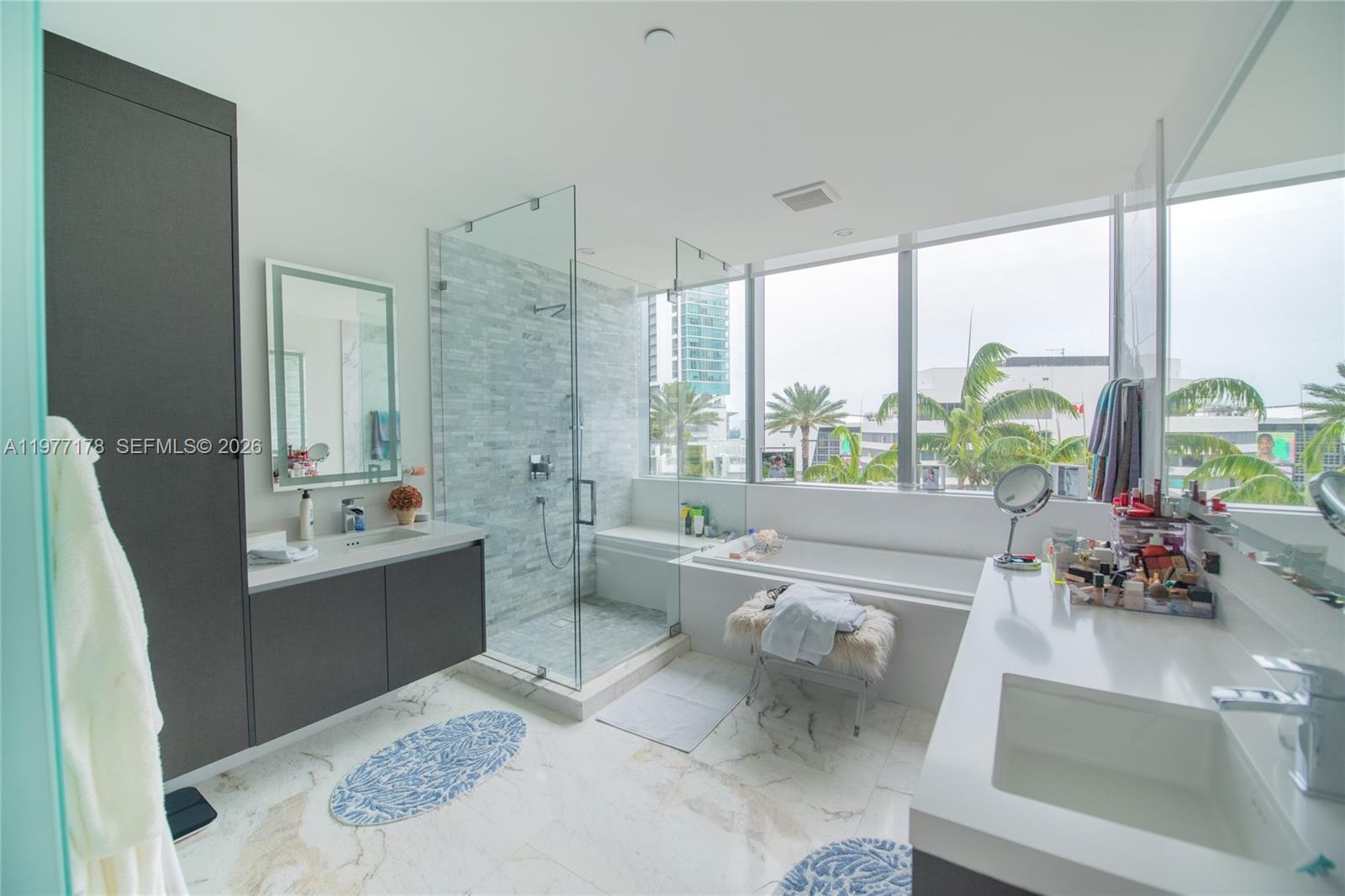 851 NE 1st Avenue 811, Miami, FL 33132 photo 28