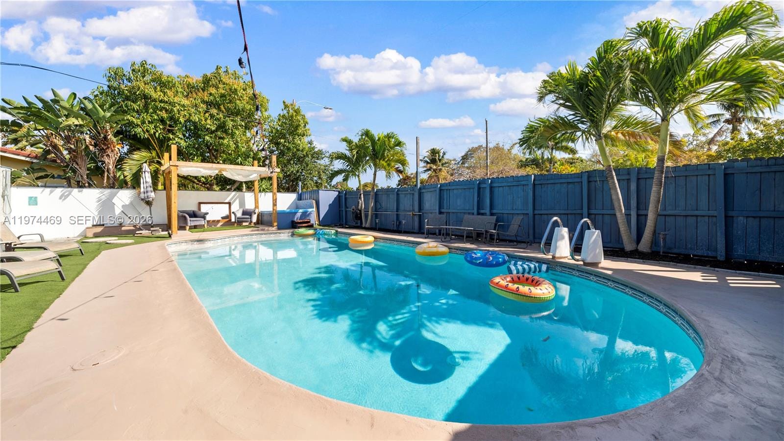 1300 NW 7th Avenue, Fort Lauderdale, FL 33311