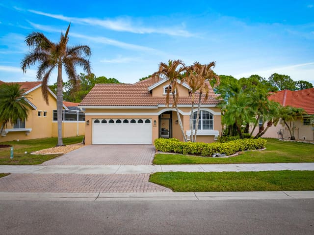 640 SW Andros Circle, Port St. Lucie, FL 34986