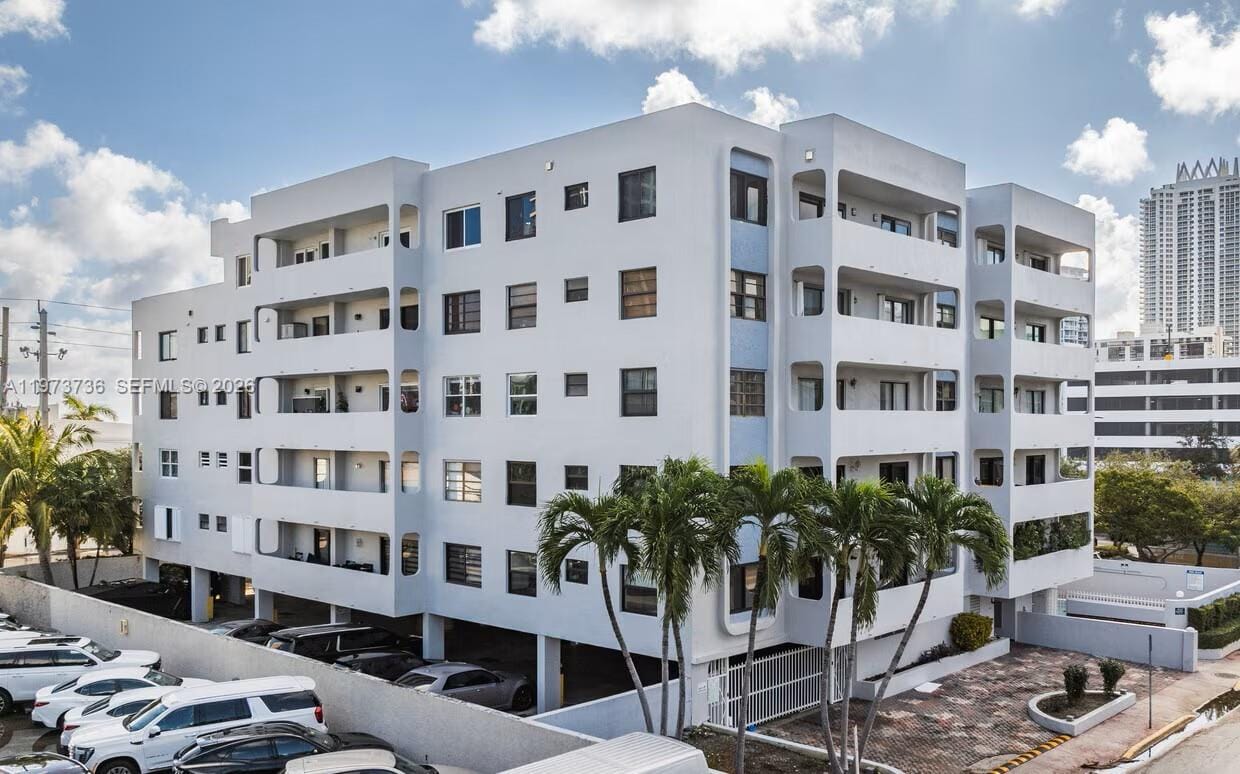 6725 Harding Avenue 204, Miami Beach, FL 33141