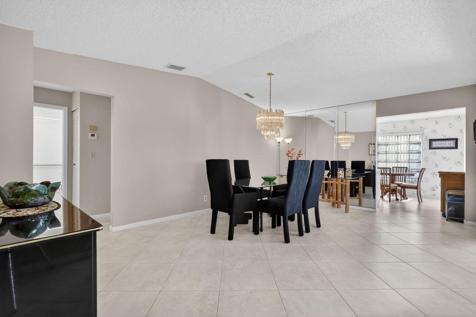 5404 Viburnum Circle — photo 5