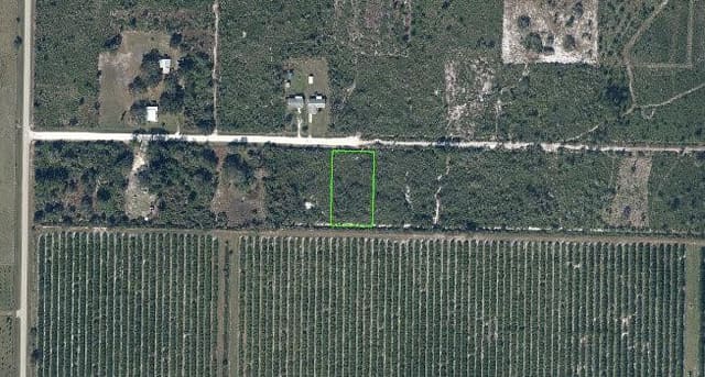 2725 Hacienda Drive, sold in ZIP 33857, Lorida, FL
