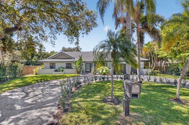 2200 SW 36th Terrace, Delray Beach, FL 33445