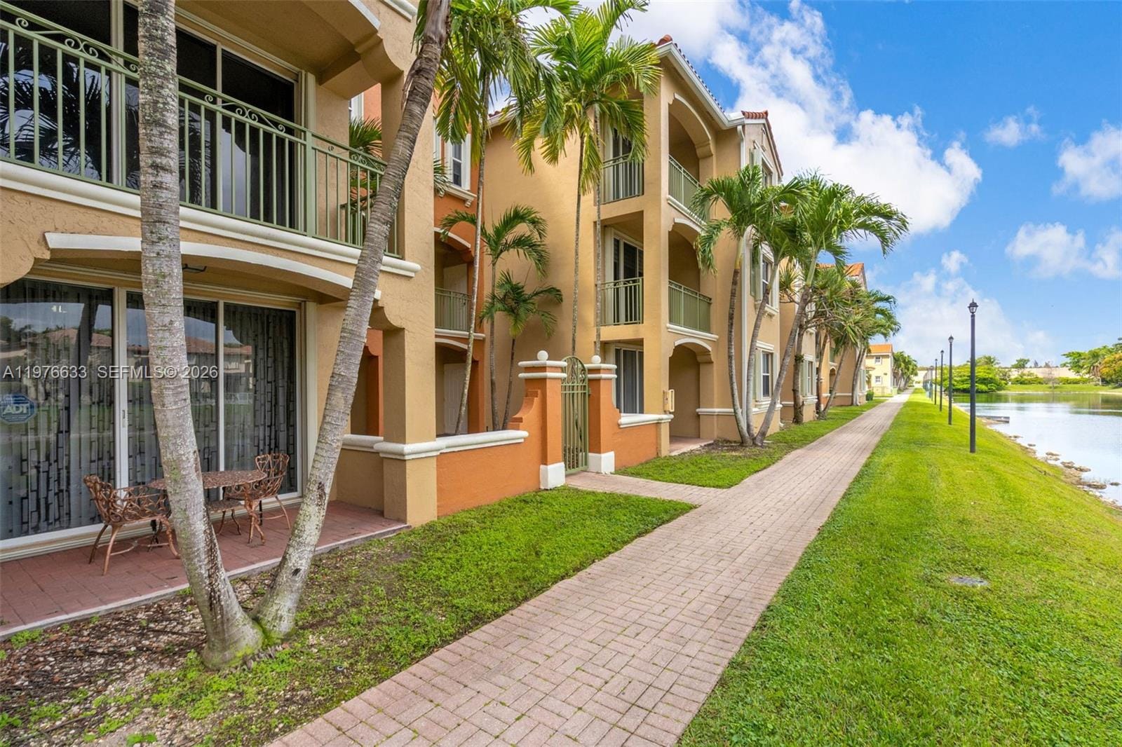 6700 NW 114th Avenue 905, Doral, FL 33178 photo 2