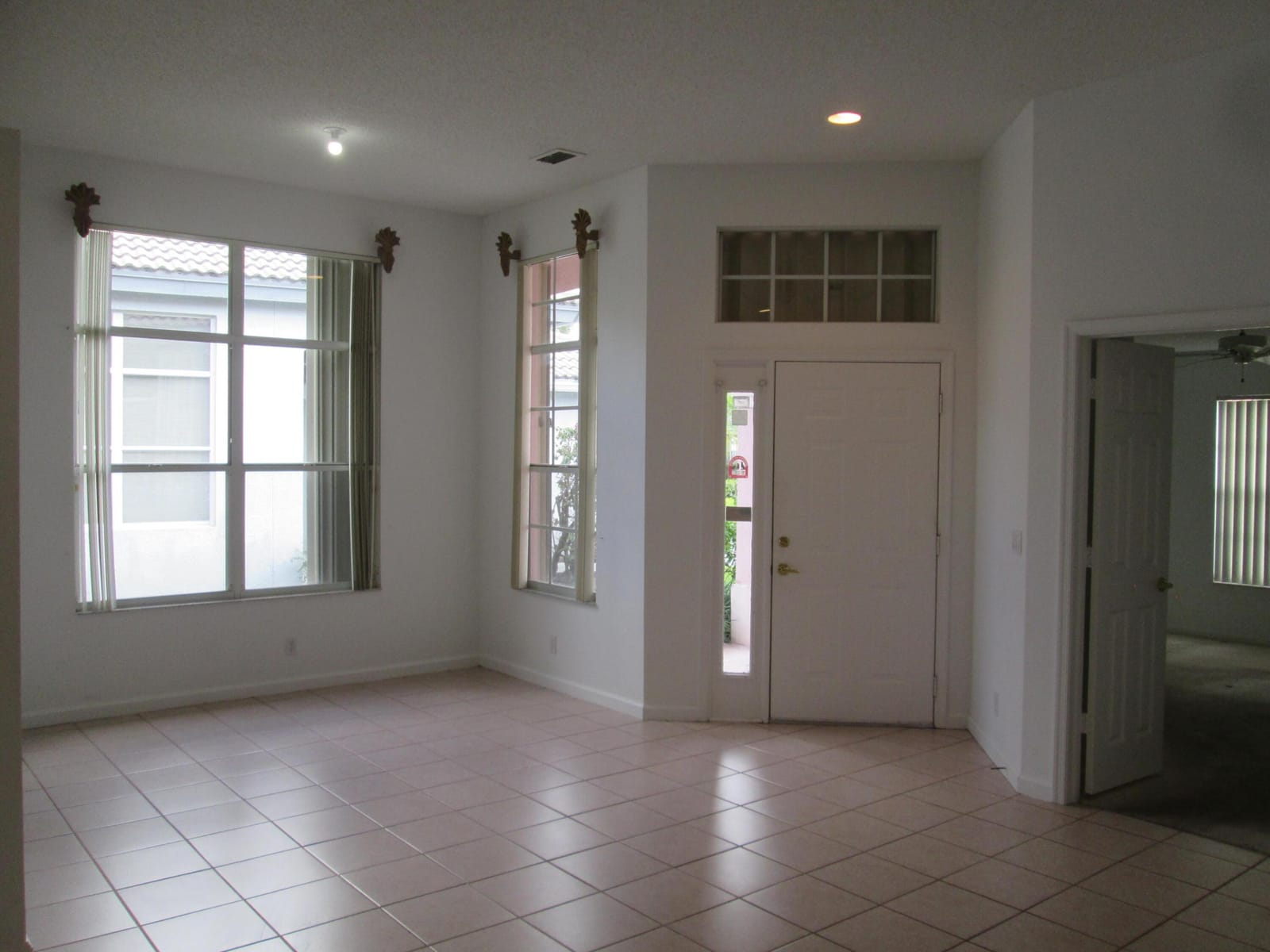 2866 Waters Edge Circle, Greenacres, FL 33413 photo 26