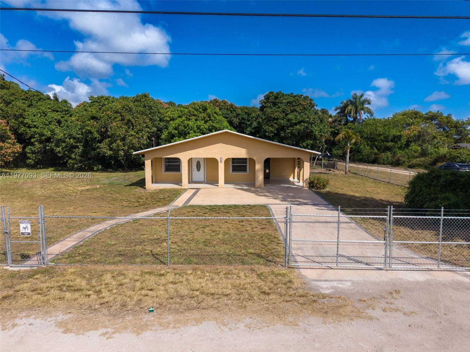 15401 SW 212th Street, Miami, FL 33187 photo 2
