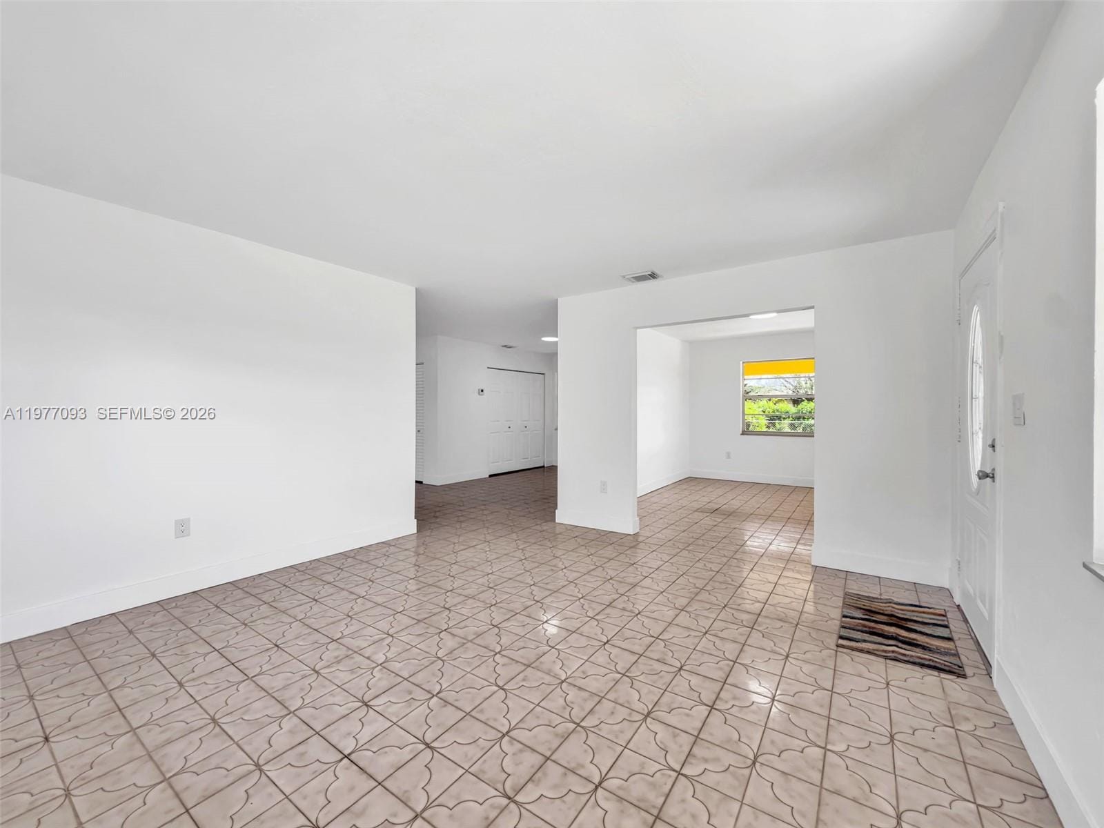 15401 SW 212th Street, Miami, FL 33187 photo 5