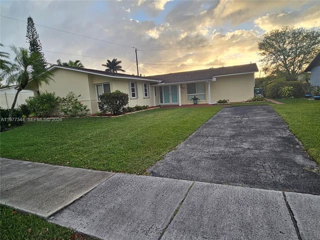 19112 SW 95th Avenue, Cutler Bay, FL 33157