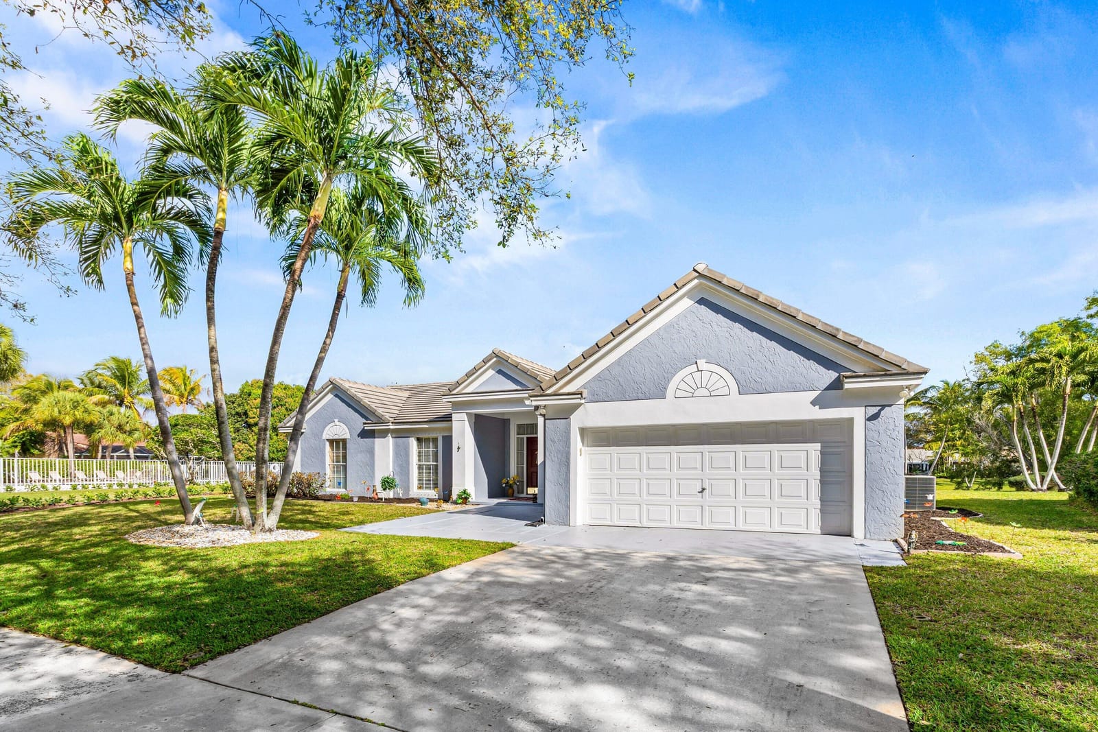 3875 Sabal Lakes Road, Delray Beach, FL 33445 photo 2