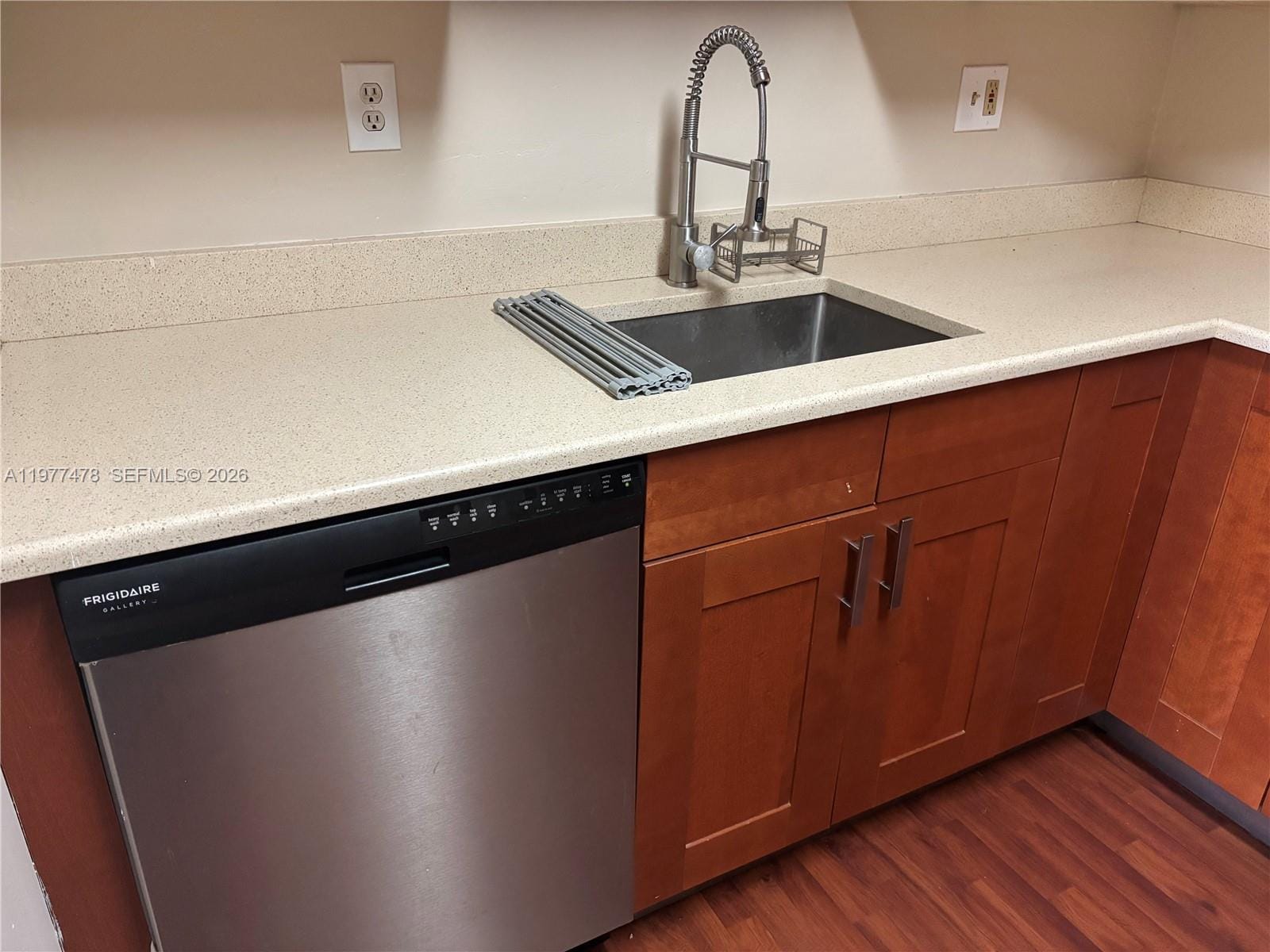 10421 Mahogany Key Circle 202 — photo 6