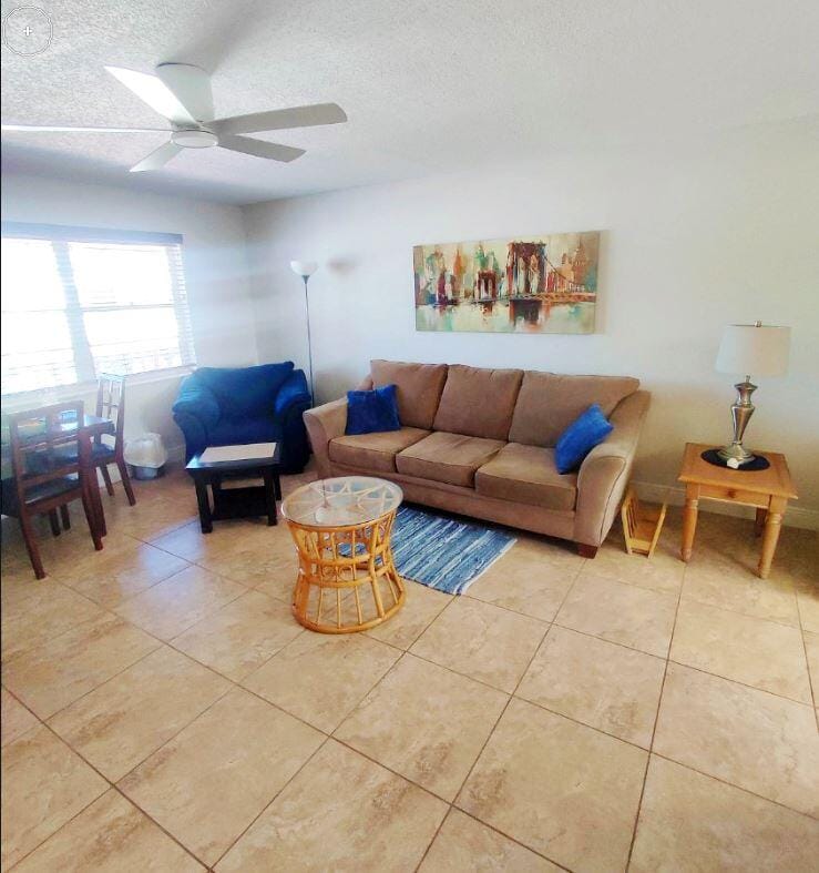 801 Hummingbird Way 205, North Palm Beach, FL 33408 photo 2