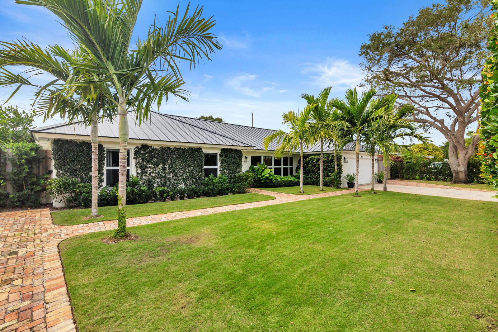 7521 Edgewater Circle, Lake Clarke Shores, FL 33406 photo 5