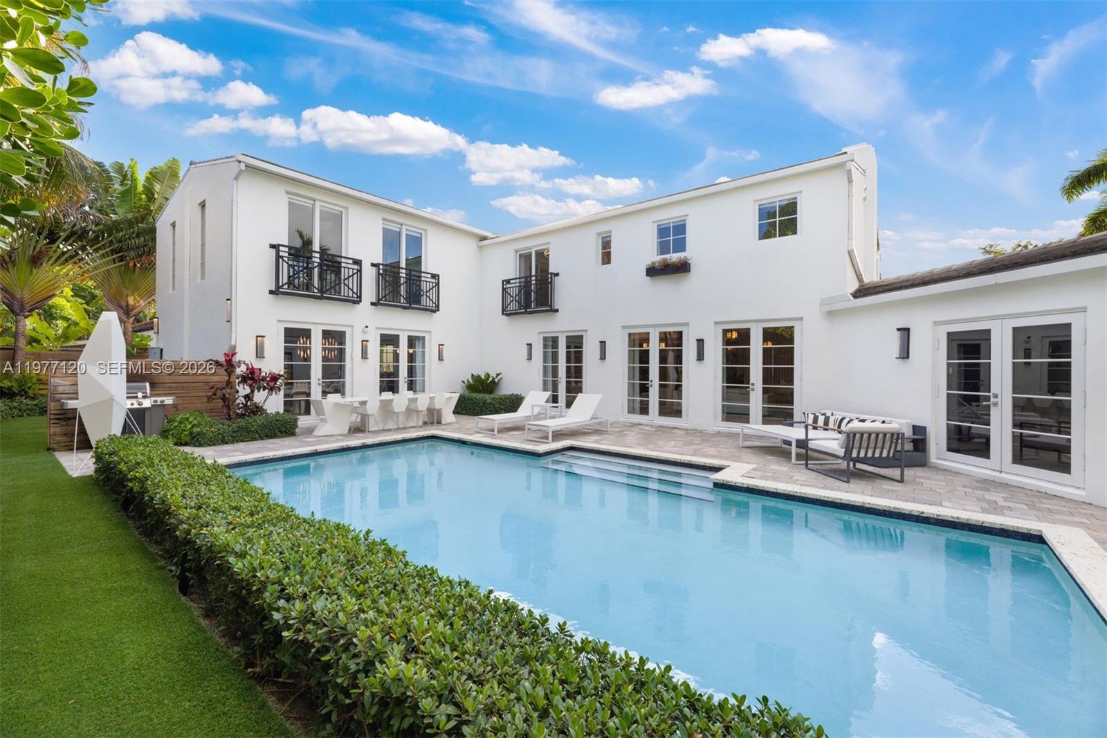 2887 Pine Tree Drive, Miami Beach, FL 33140, Miami Beach