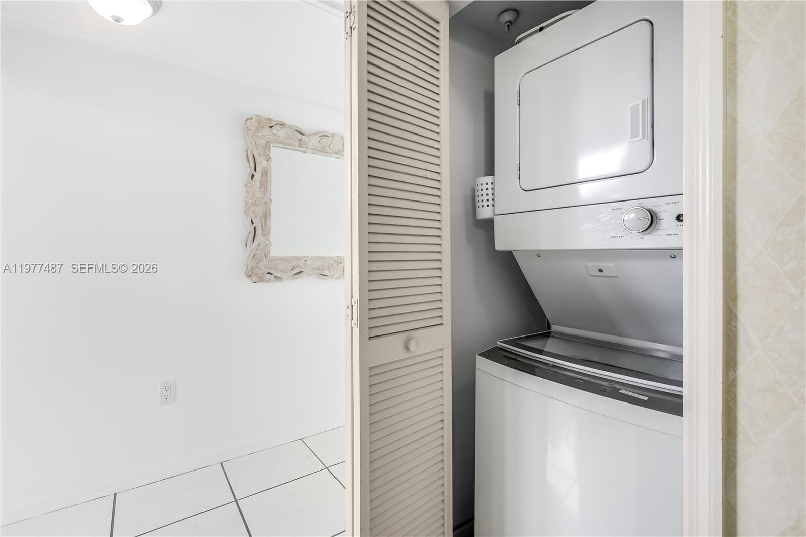 7800 Collins Avenue 302, Miami Beach, FL 33141 photo 16
