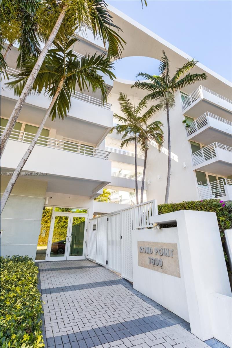 7800 Collins Avenue 302, Miami Beach, FL 33141 photo 27