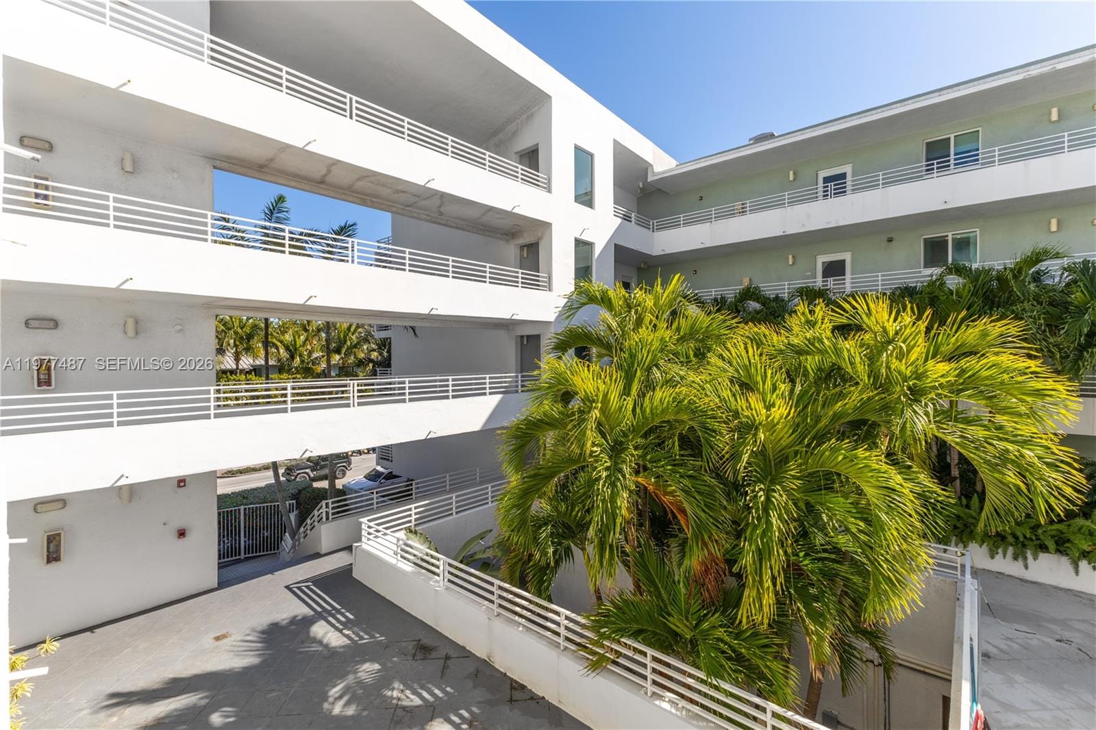 7800 Collins Avenue 302, Miami Beach, FL 33141 photo 29